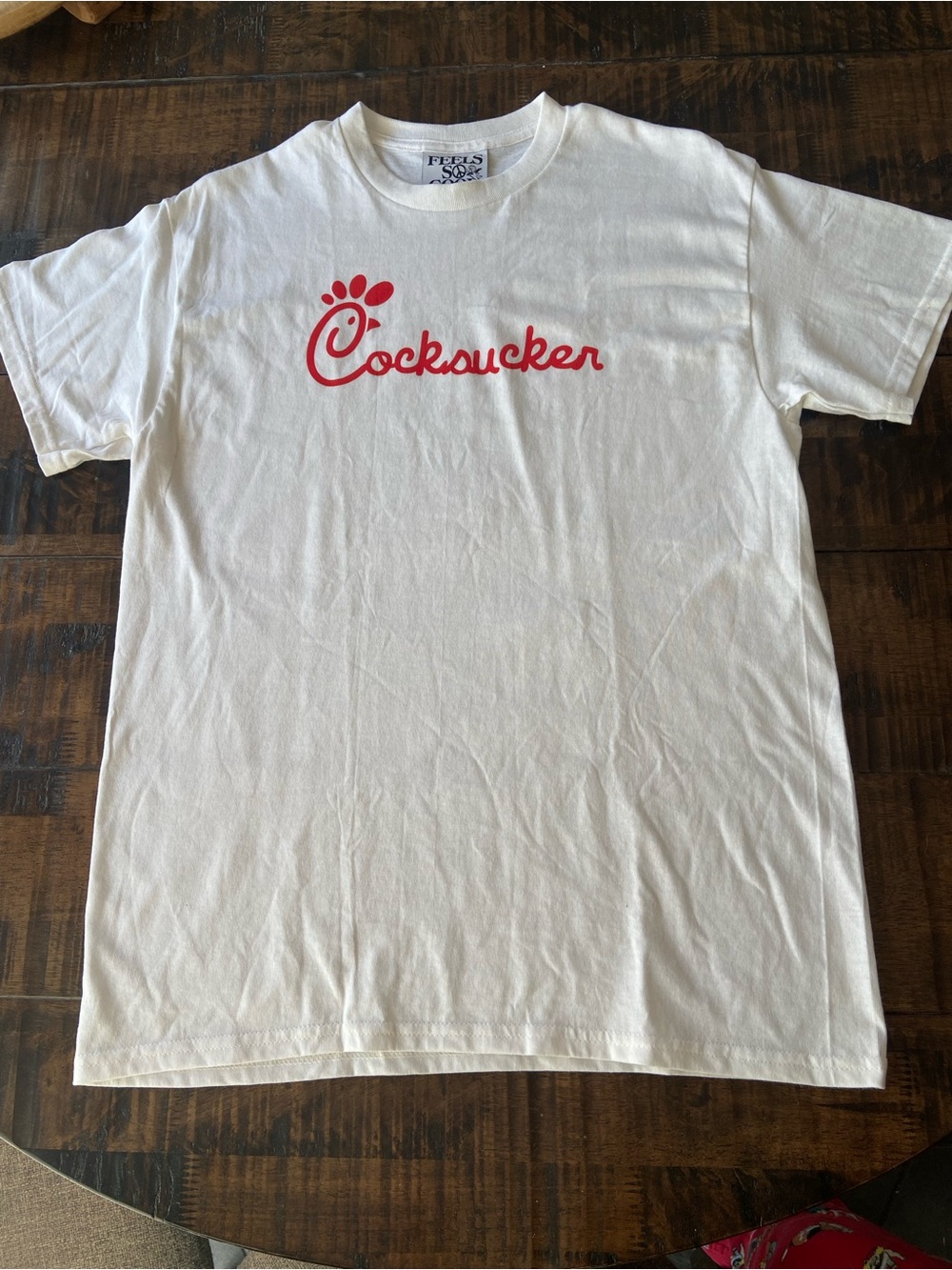 Feels So Good custom Graphic Tee size Medium